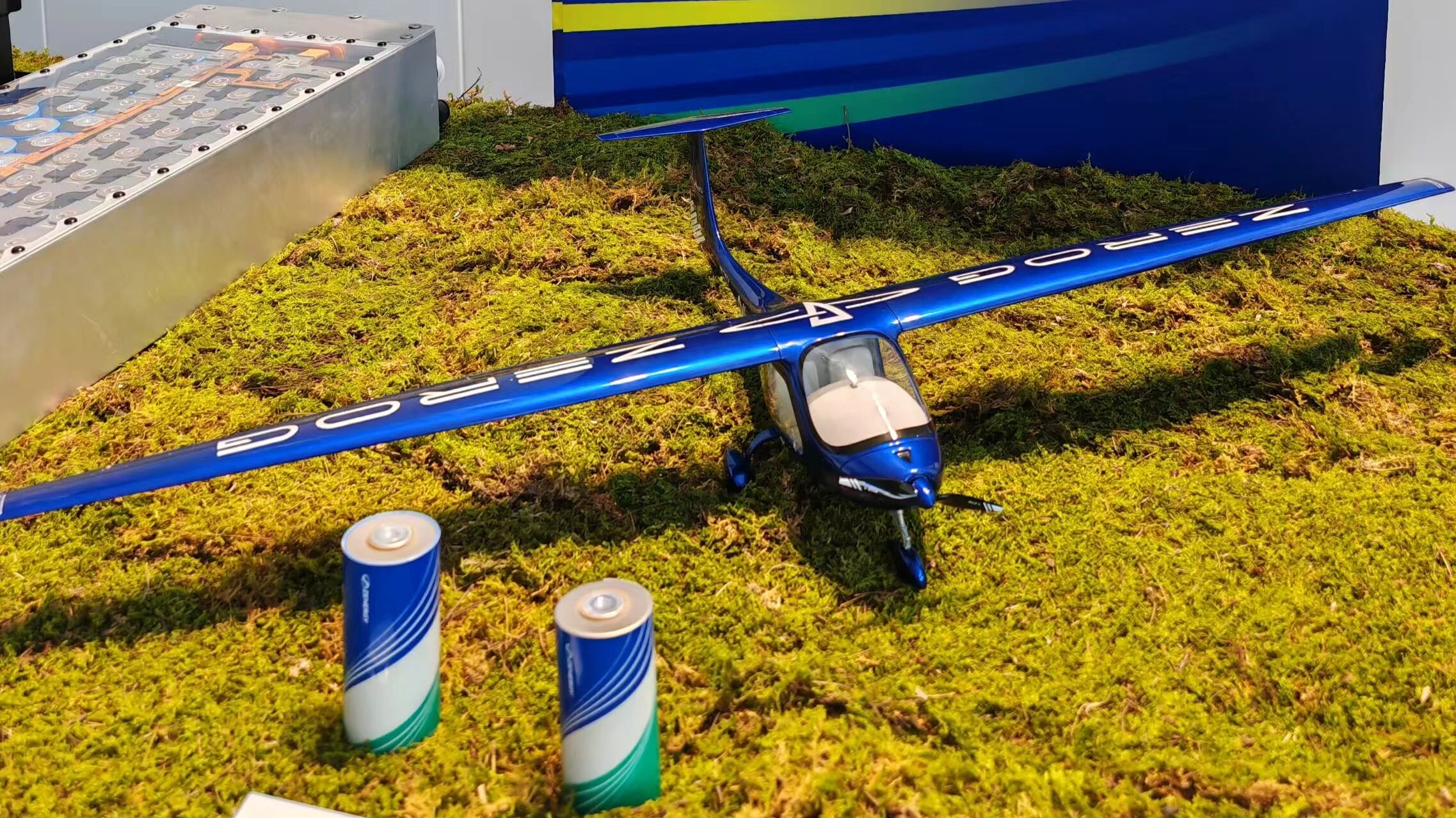 evtol uav with large cylindrical batteries 1